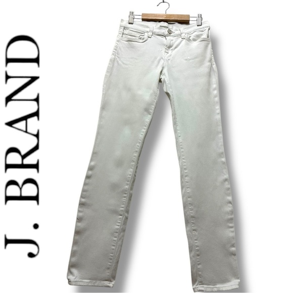 J Brand Denim - 086 J Brand | EUC Women’s White Skinny Leg Stretchy Jeans (Size 26)
